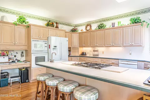 Kitchen - 11 Squires Ln, Pinehurst, NC 28374 photo 4 of 5