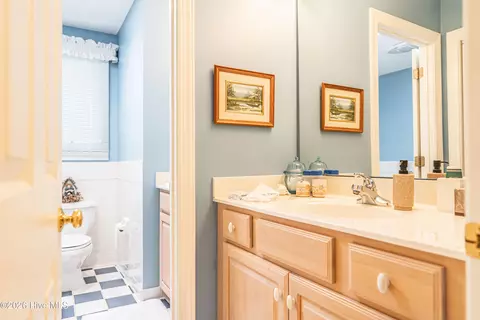 Bath - 11 Squires Ln, Pinehurst, NC 28374 photo 6 of 12