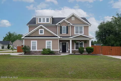 114 Bellchase Dr, Jacksonville, NC 28540