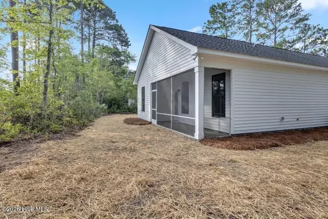 Exterior - 302 Pine Ct, Hampstead, NC 28443 photo 3 of 3