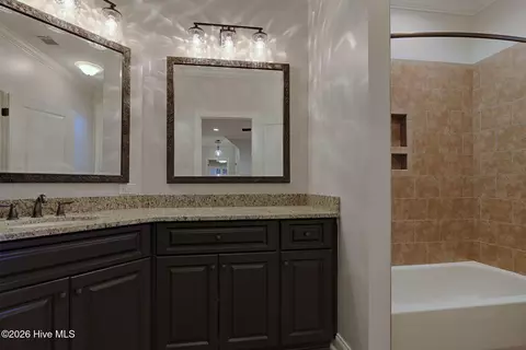 Bath - 601 Creekwind Ct, Evans, GA 30809 photo 12 of 12