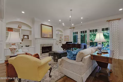 Living - 601 Creekwind Ct, Evans, GA 30809 photo 1 of 7