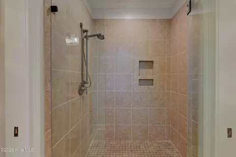 Bath - 601 Creekwind Ct, Evans, GA 30809 photo 7 of 12