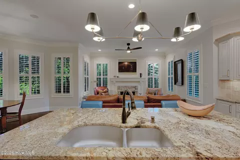 Kitchen - 601 Creekwind Ct, Evans, GA 30809 photo 5 of 8