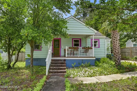 606 Ivey Cir, Wilmington, NC 28401
