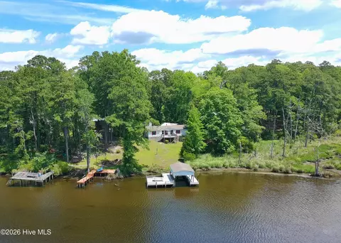 1045 River Rd, Blounts Creek, NC 27814