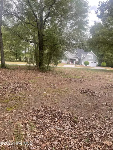 210 Cedar Point Dr, Wallace, NC 28466 photo 3