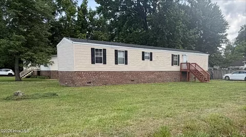 484 Harbinger St, Belhaven, NC 27810