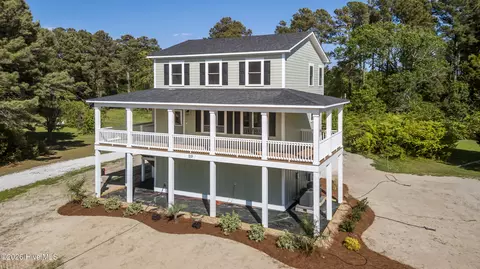 112 Fir Ridge Ln, Beaufort, NC 28516
