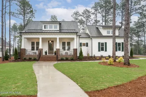 102 Keswick Ln, Pinehurst, NC 28374