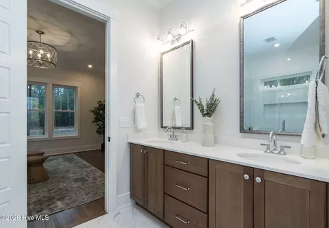Bath - 102 Keswick Ln, Pinehurst, NC 28374 photo 2 of 3