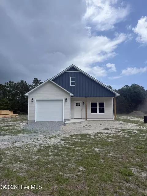 427 Morris Landing Rd, Holly Ridge, NC 28445
