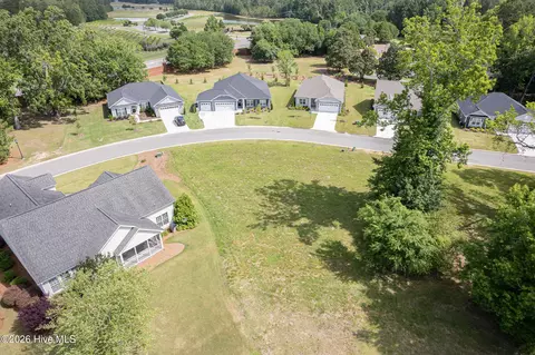 111 Firethorn Cir, Wallace, NC 28466 photo 4