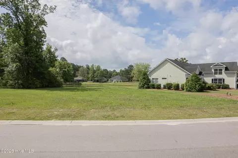 111 Firethorn Cir, Wallace, NC 28466 photo 6