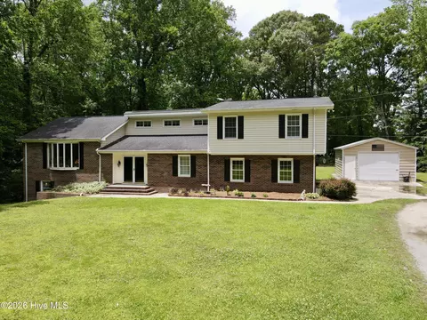 1191 Robin Ln, Jamesville, NC 27846
