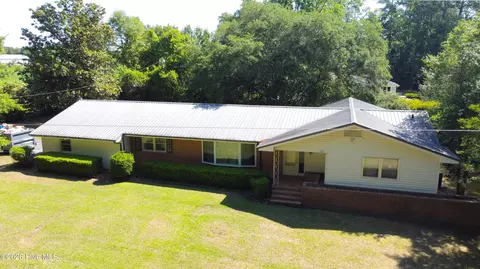 32 Dogwood Ln, Whiteville, NC 28472