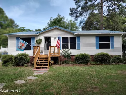 5165 Green Heron Dr SW, Shallotte, NC 28470