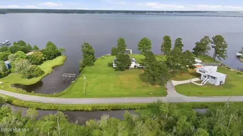 1904 Skinner Ct, New Bern, NC 28560