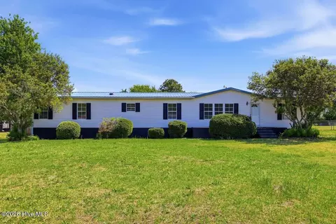 114 Duck Ridge Dr, Pikeville, NC 27863
