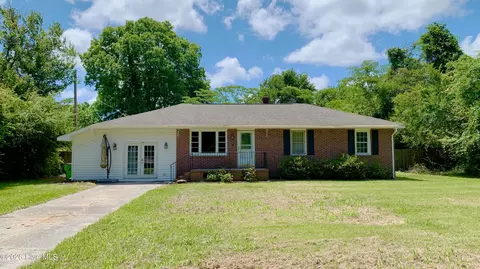 111 Manila St, Havelock, NC 28532