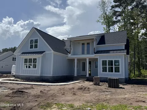 1101 Crown Pointe Dr, Hampstead, NC 28443