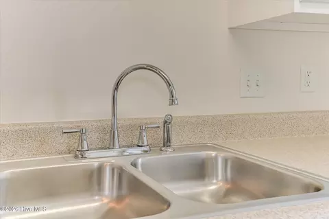 Kitchen - 6009 Sanibel Dr, Augusta, GA 30909 photo 3 of 7
