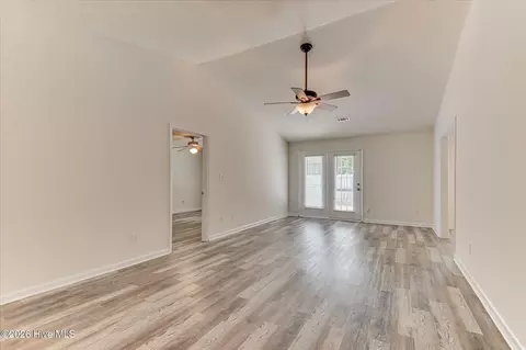 Living - 6009 Sanibel Dr, Augusta, GA 30909 photo 2 of 8