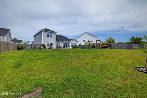 Exterior - 166 N Passerine Path, Hampstead, NC 28443 photo 8 of 14