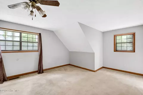 Bedroom - 200 Pine Ln, Murphy, NC 28906 photo 4 of 9