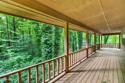 Exterior - 200 Pine Ln, Murphy, NC 28906 photo 5 of 9