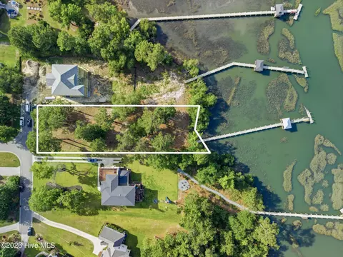 511 Goose Creek Ct, Wilmington, NC 28411