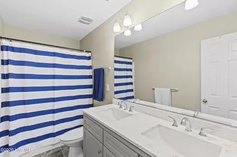 Bath - 1305 Wickham Ct, Evans, GA 30809 photo 4 of 4