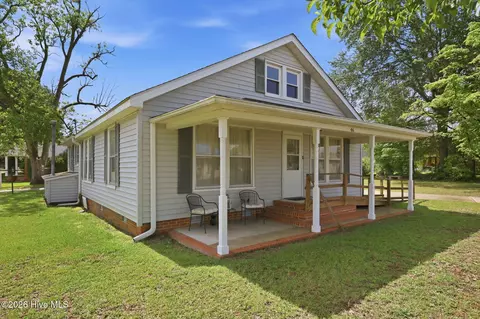Exterior - 46 Elizabeth Ave, Chocowinity, NC 27817 photo 4 of 8