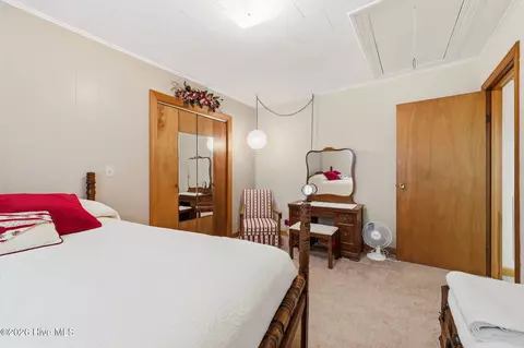 Bedroom - 46 Elizabeth Ave, Chocowinity, NC 27817 photo 8 of 9