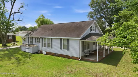 Exterior - 46 Elizabeth Ave, Chocowinity, NC 27817 photo 5 of 8