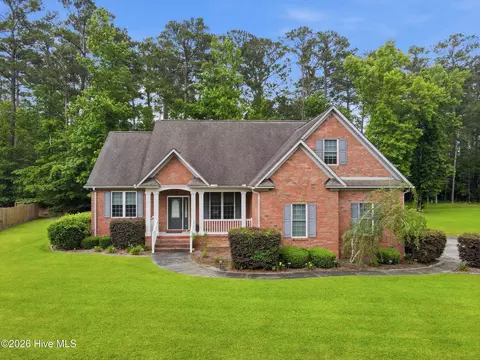 229 Easterly Dr, New Bern, NC 28560 photo 2