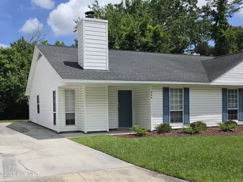809 Varsity Dr, Wilmington, NC 28403