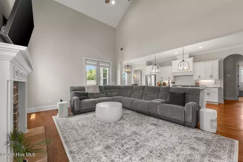 Living - 503 River Oaks Ln, Evans, GA 30809 photo 1 of 2