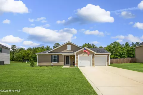 213 Walters Run Dr, Raeford, NC 28376