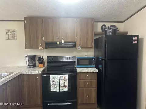 30 Fredrick Rd, Clinton, NC 28328 photo 6