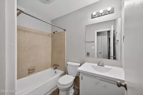 Bath - 3436 Gary Cir, Augusta, GA 30906 photo 1 of 1