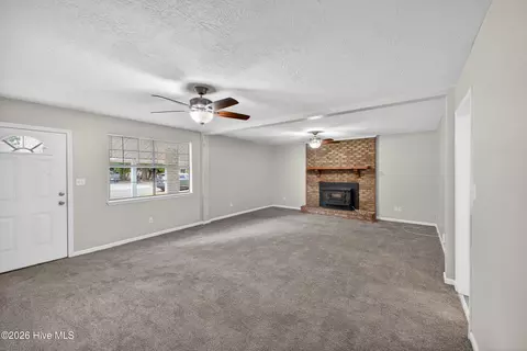Living - 3436 Gary Cir, Augusta, GA 30906 photo 3 of 7