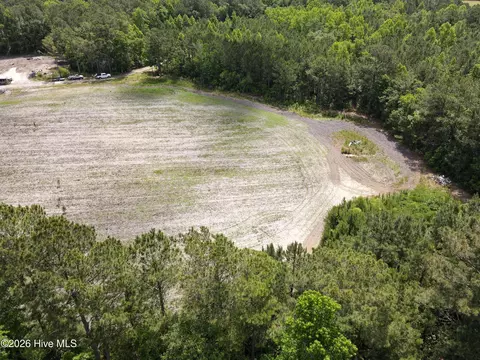 225 J Metts Dr NW, Supply, NC 28462 photo 4