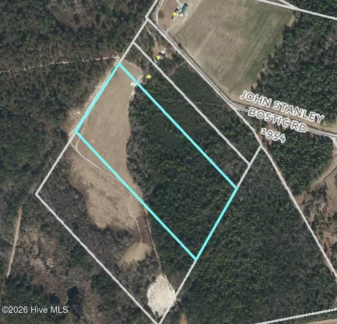 550 John Stanley Bostic Rd, Rose Hill, NC 28458