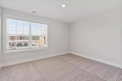 Bedroom - 175 S Commons View Dr, Hampstead, NC 28443 photo 3 of 4