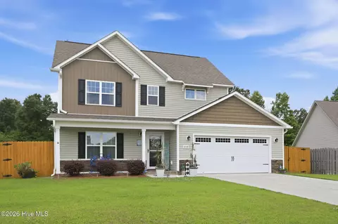 210 Peaceful Ln, Hubert, NC 28539