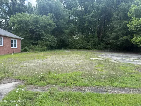 208 Glenwood Ave, Kinston, NC 28501