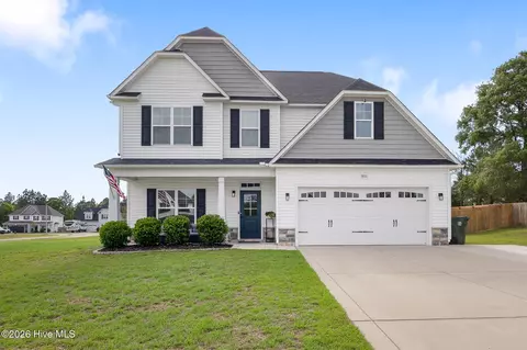 1801 Deerberry Ct, Aberdeen, NC 28315