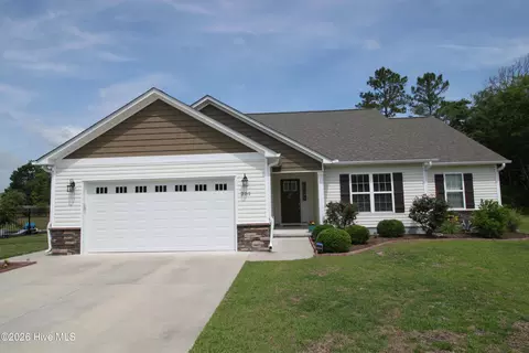 251 Patriot Dr, Newport, NC 28570