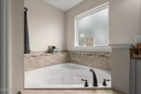 Bath - 1341 Eldrick Ln, Grovetown, GA 30813 photo 2 of 2